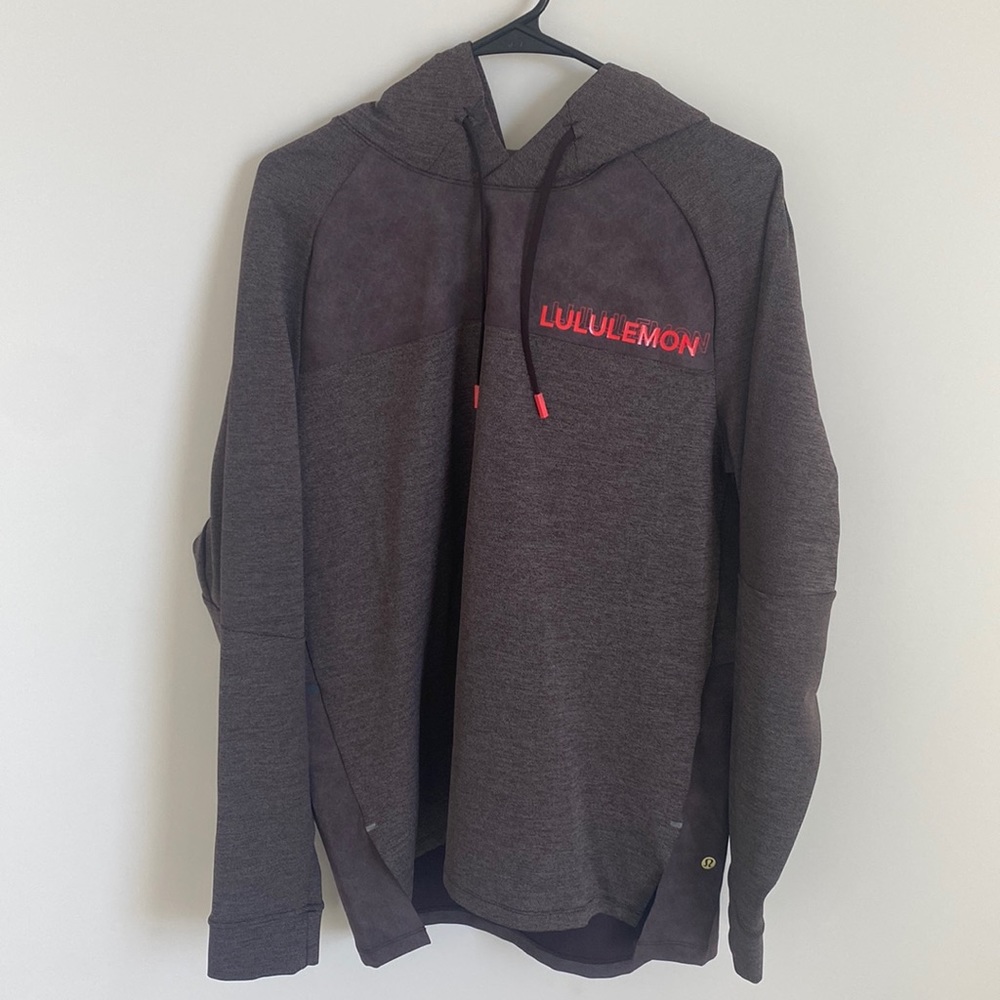 2020 Lulu Lemon Lunar year edition pull over